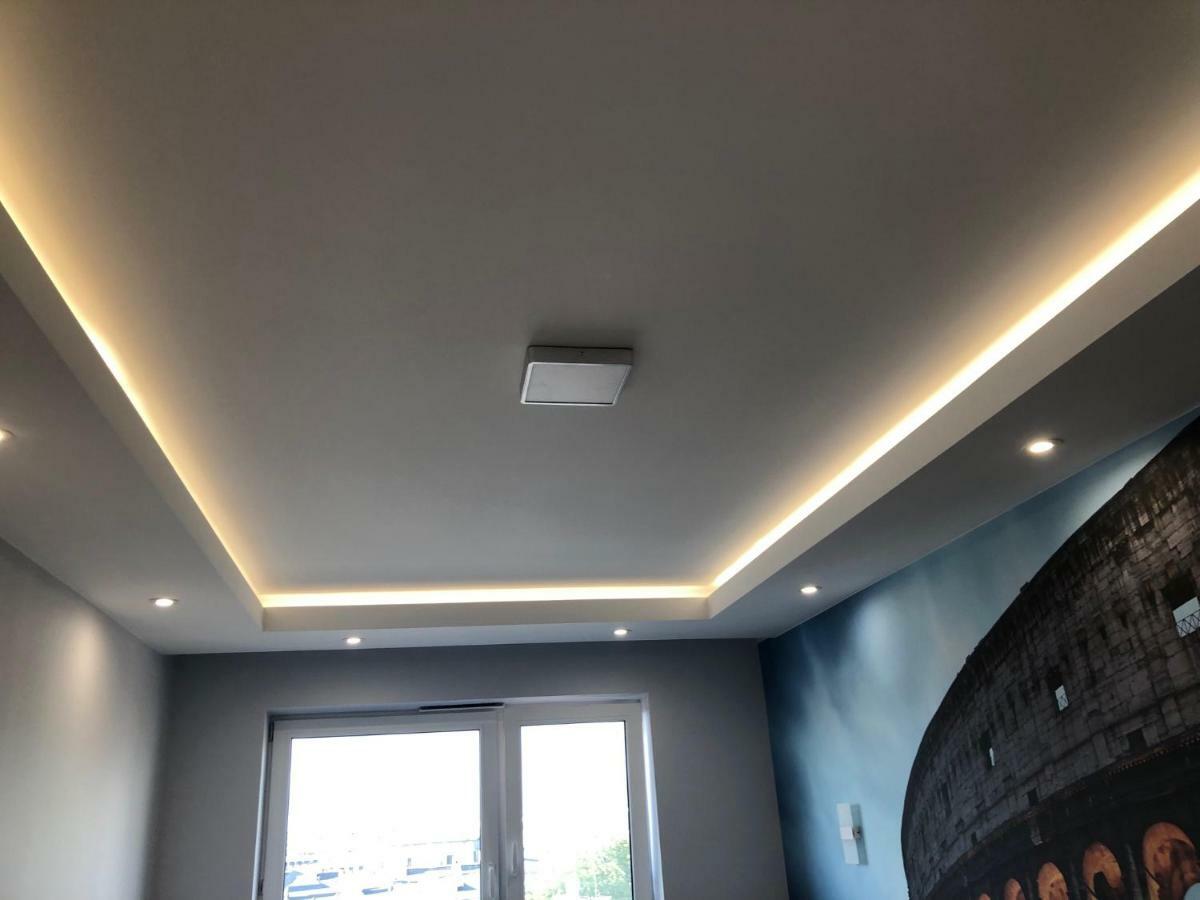 Klimatyzowany Apartament Roma Z Garazem Podziemnym キェルツェ エクステリア 写真